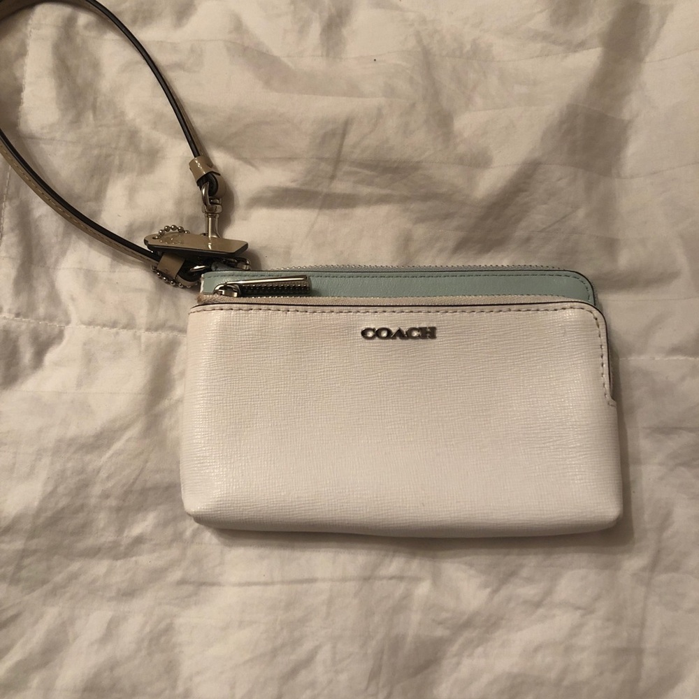 NWOT Coach White Mint Double Zip Wristlet Clutch